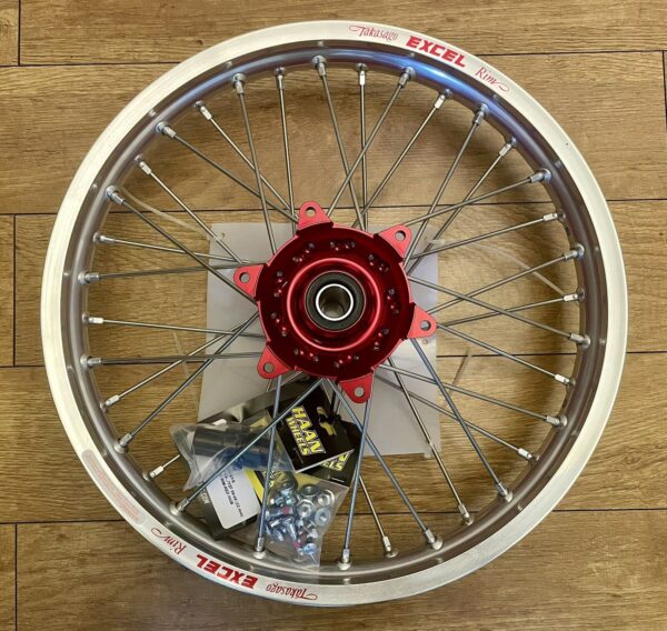 Excel achterwiel compleet zilvere velg + Haan Wheels rode naaf 19-2.15 Honda CR 125R/250R 1990-1994